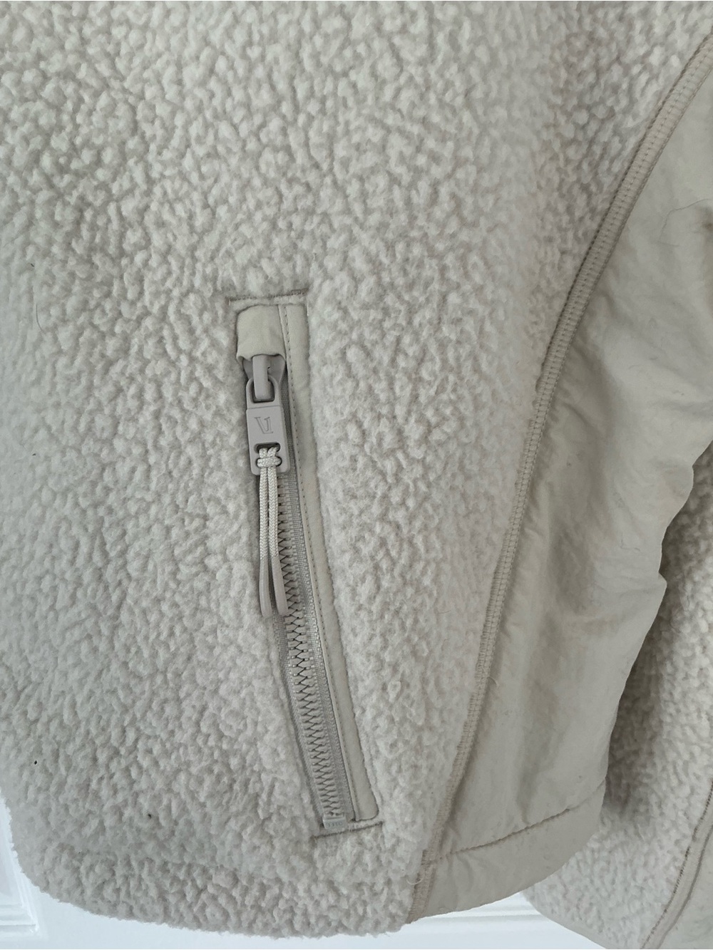 VUORI Alpine Full Zip Jacket | Bone | Size S - Picture 5 of 10